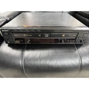 Sony RCD-W500C CD Changer and Recorder‎ Parts Only